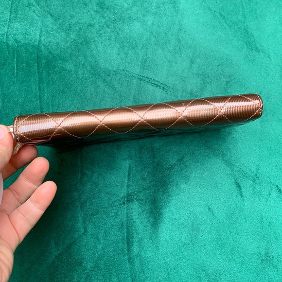 Authentic CHANEL Matelasse Bronze Leather … - Picture 5 of 16